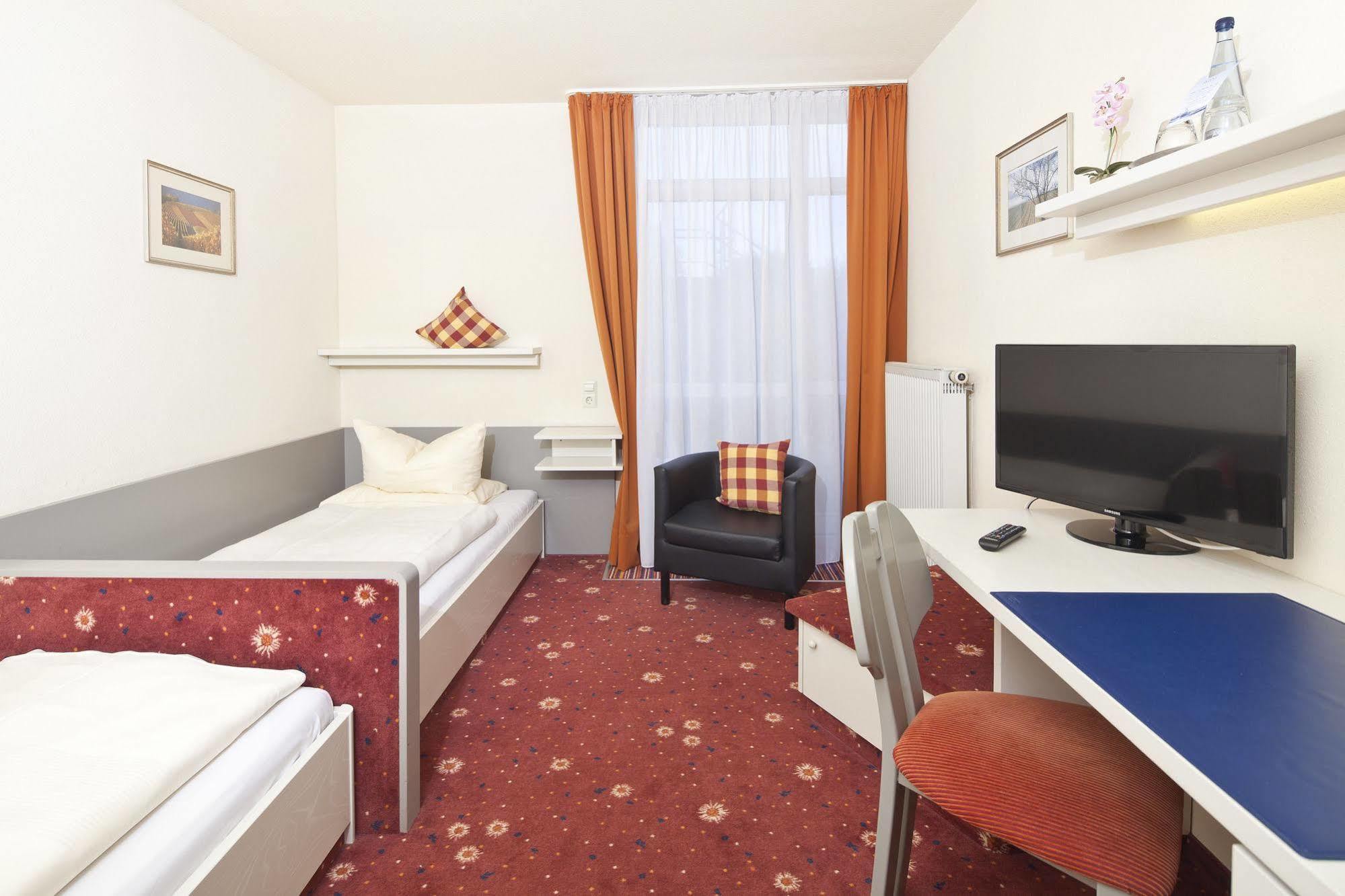 Akzent Hotel Hoehenblick Muehlhausen im Taele Esterno foto