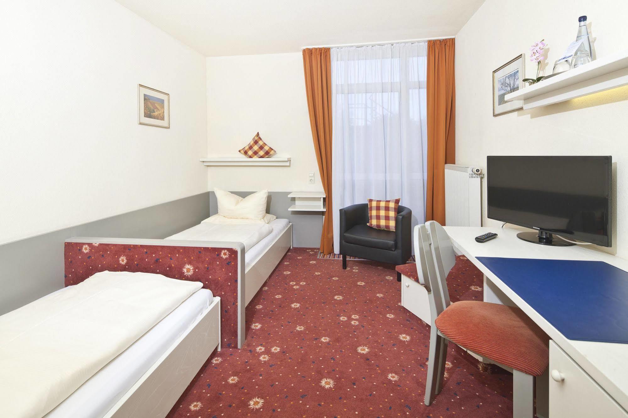 Akzent Hotel Hoehenblick Muehlhausen im Taele Esterno foto